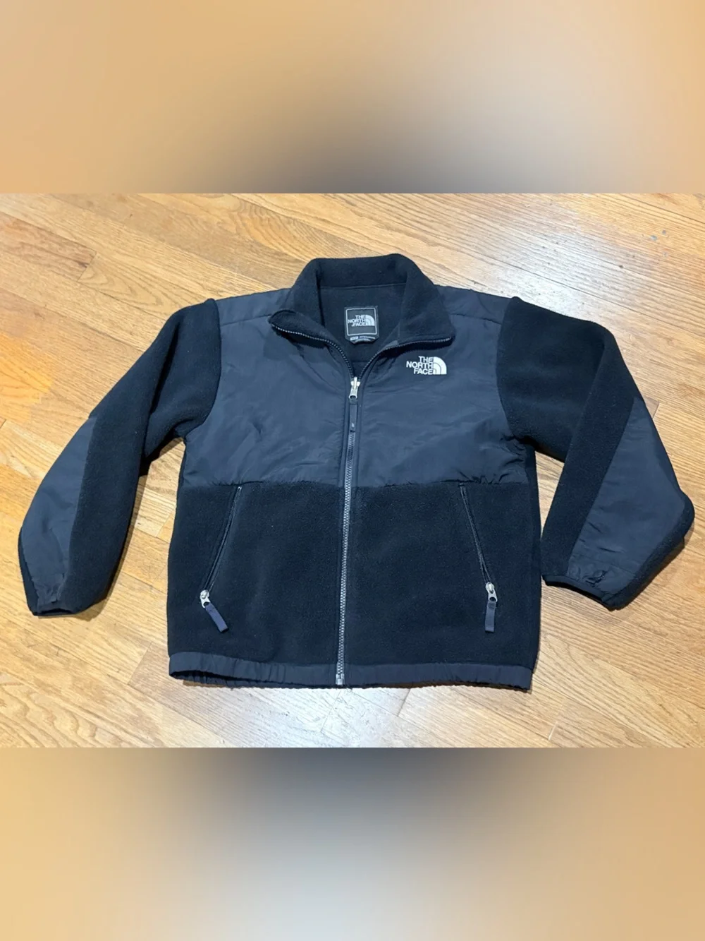 The North Face Black Boy Lightweight Fleece Jacket Size M